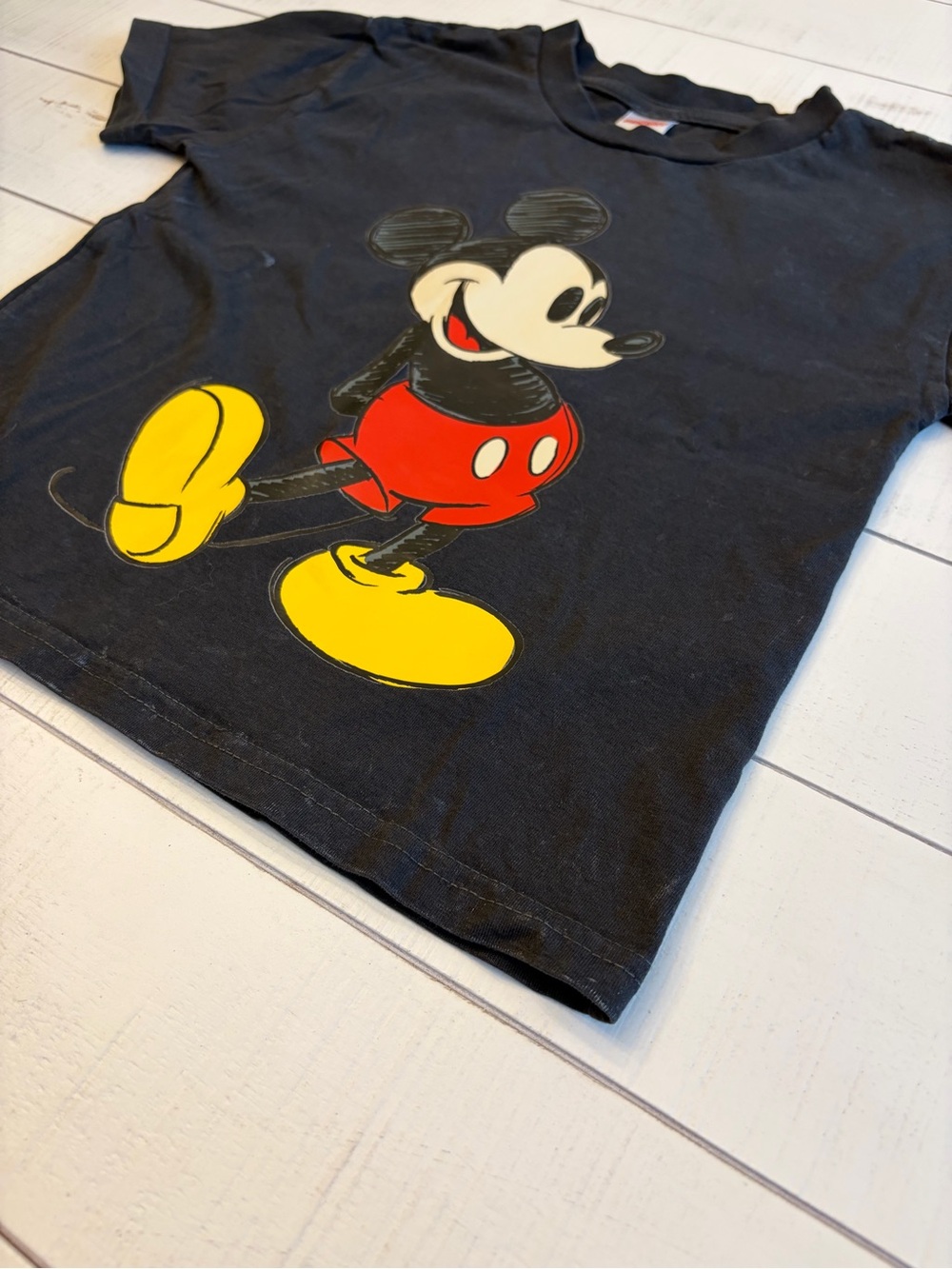 Disney Kids Black Wash 100% Cotton Mickey Mouse and Pluto Graphic T-shirt Boys 6 - Picture 6 of 13